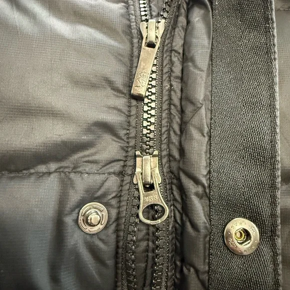 REI Women's Puffer Jacket - Picture 4 of 10